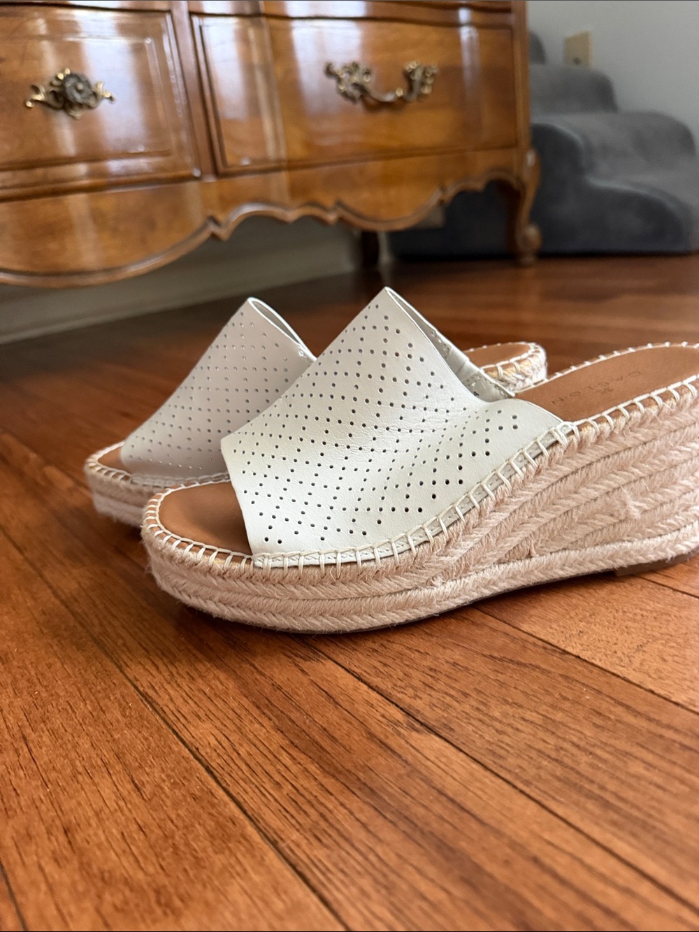White Perforated Slide wedges